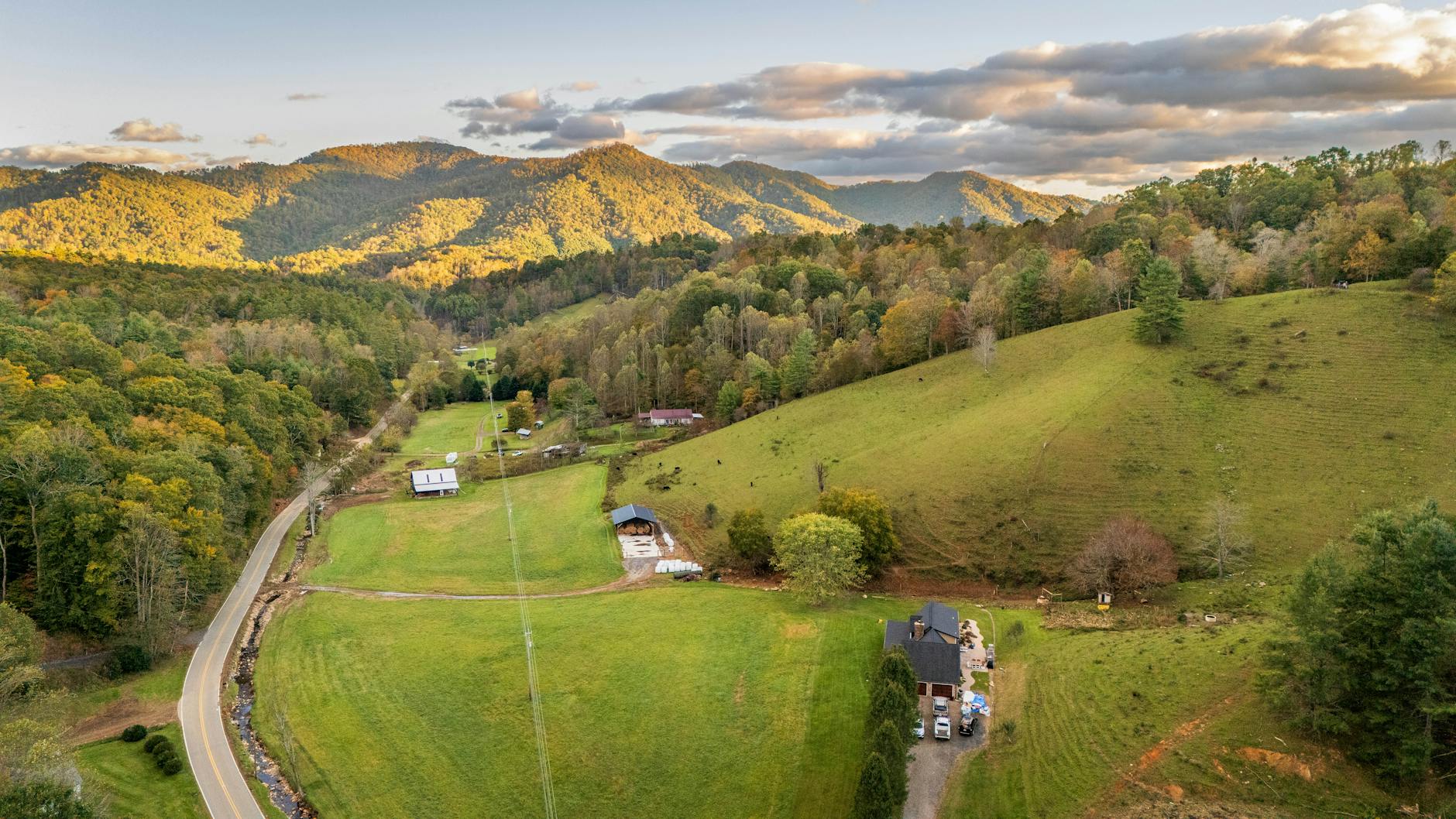 East Tennessee farmland — Daniels Septic and Precast delivery region